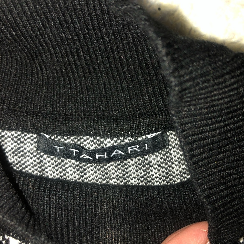 Turtle Neck Sweater - Picture 3 of 7